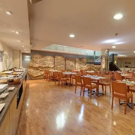 Otel Jerez Centro 4*